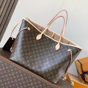 Louis Vuitton Neverfull GM Bag